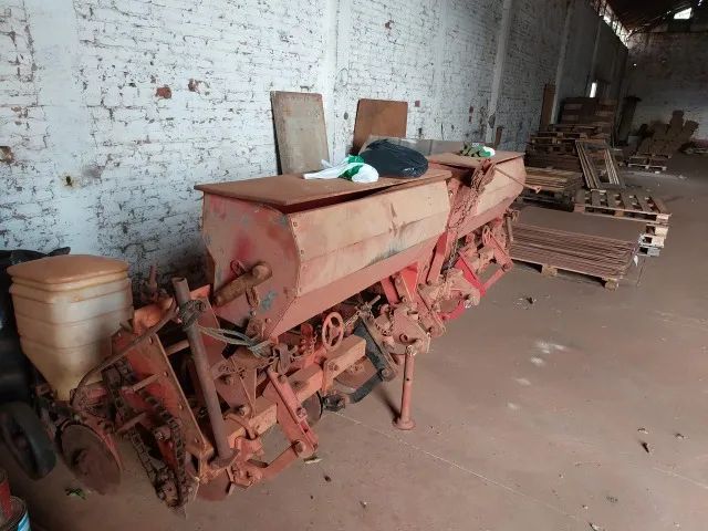 Semeadora/Semeadeira Plantadeira - Semeato 5 linhas PH5 - Foto 2