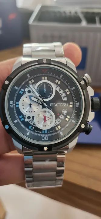 Vendendo relógio em ponteiros funcionais Extri 