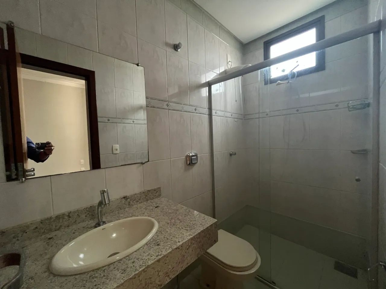 Apartamento 03 Suites plenas com armários e escritório (incluso condomínio e água) - 204 S - Foto 14