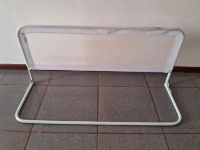 Grade de proteção cama infantil