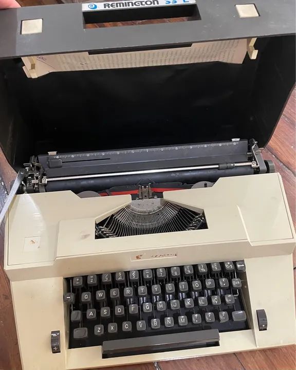 Máquina de escrever portátil retrô remington 55 L - Foto 2