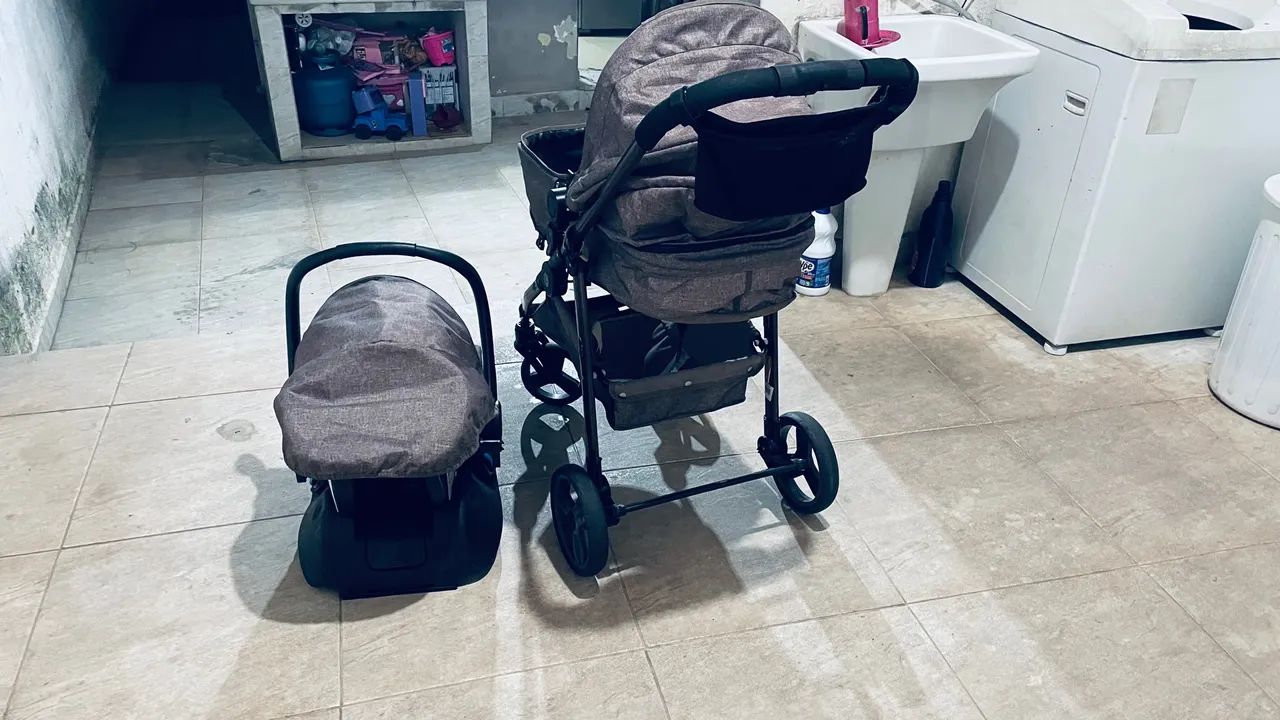 Carrinho de Bebê e Bebê Conforto - Foto 2