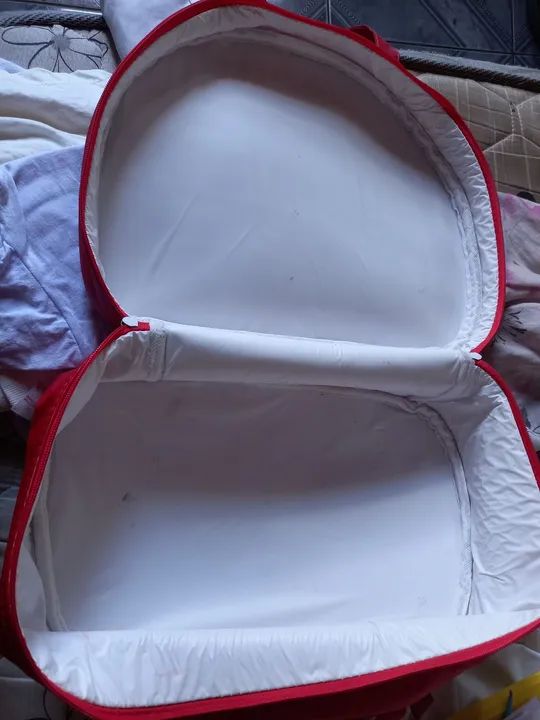 Mochila maternidade vermelha LEIA BEM A DESCRIÇÃO  - Foto 3