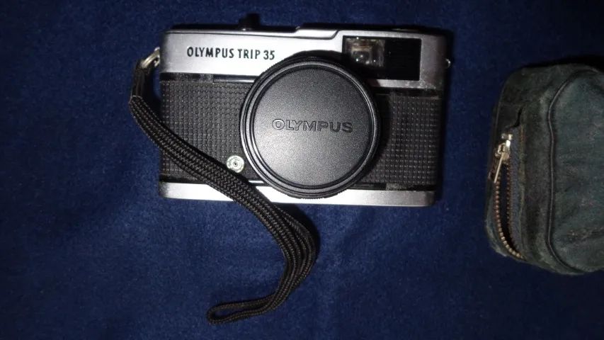Olympus TRIP 35 com Manual de Instruções em Inglês. (Item para Colecionador ou Decoração) 