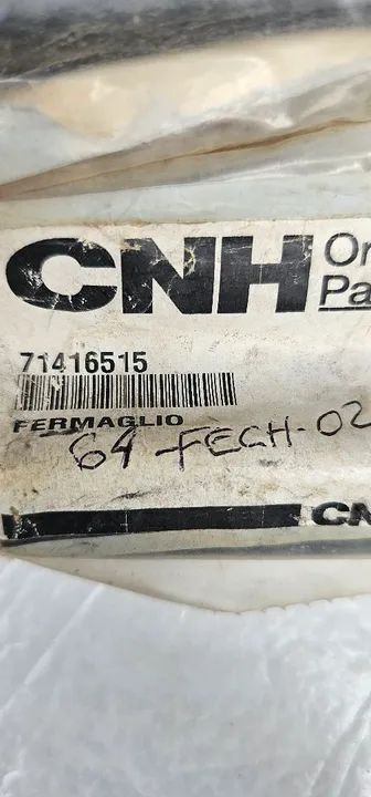 Trator New holand trava janela cabine nova original * - Foto 5