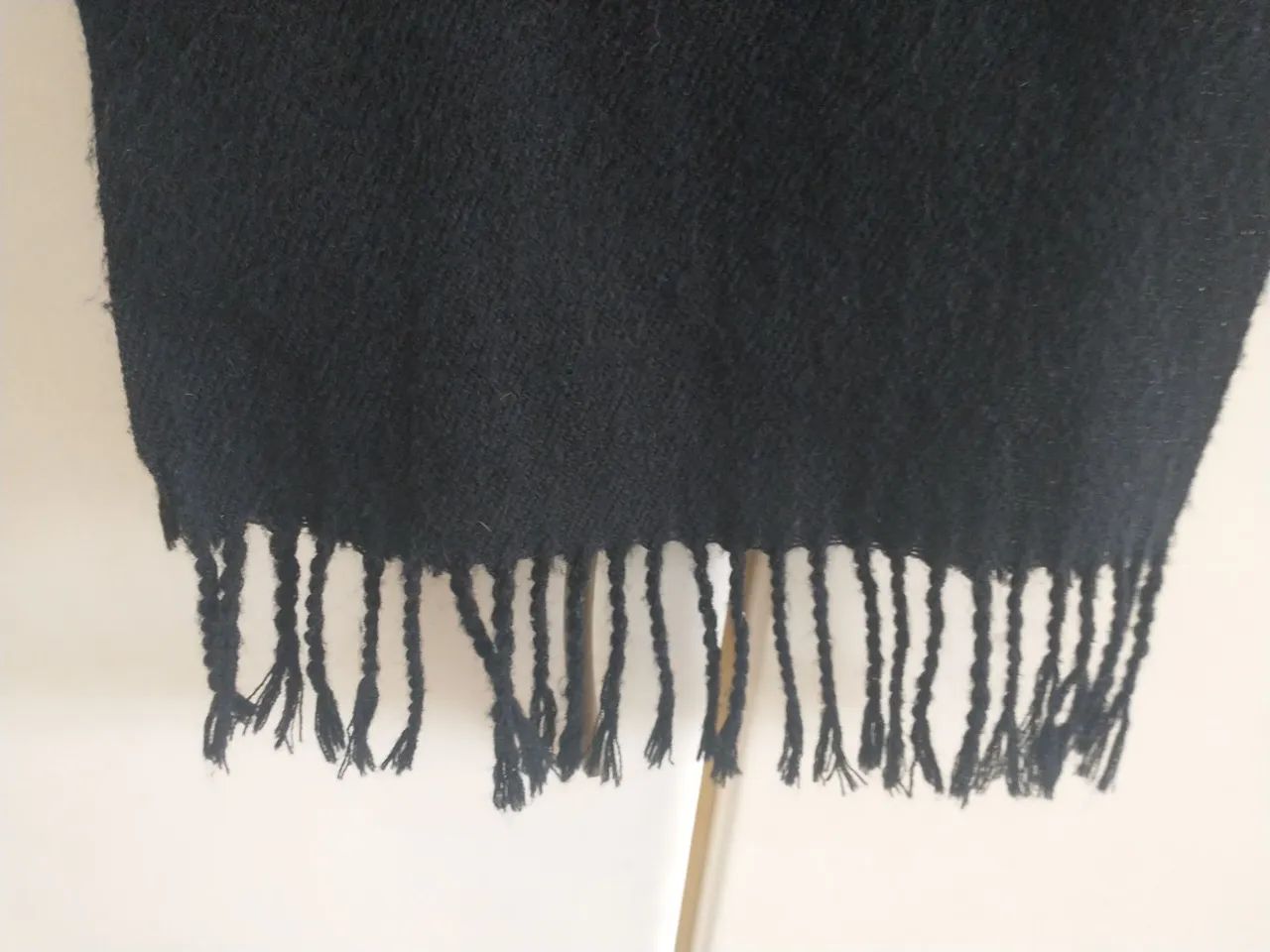 Cachecol preto de lã. - Foto 3