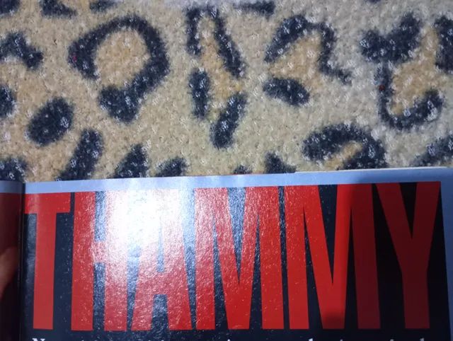 Revista Thammy Gretchen edição 262 aniversário outubro 2001 +1revista +1 DVD - Foto 5