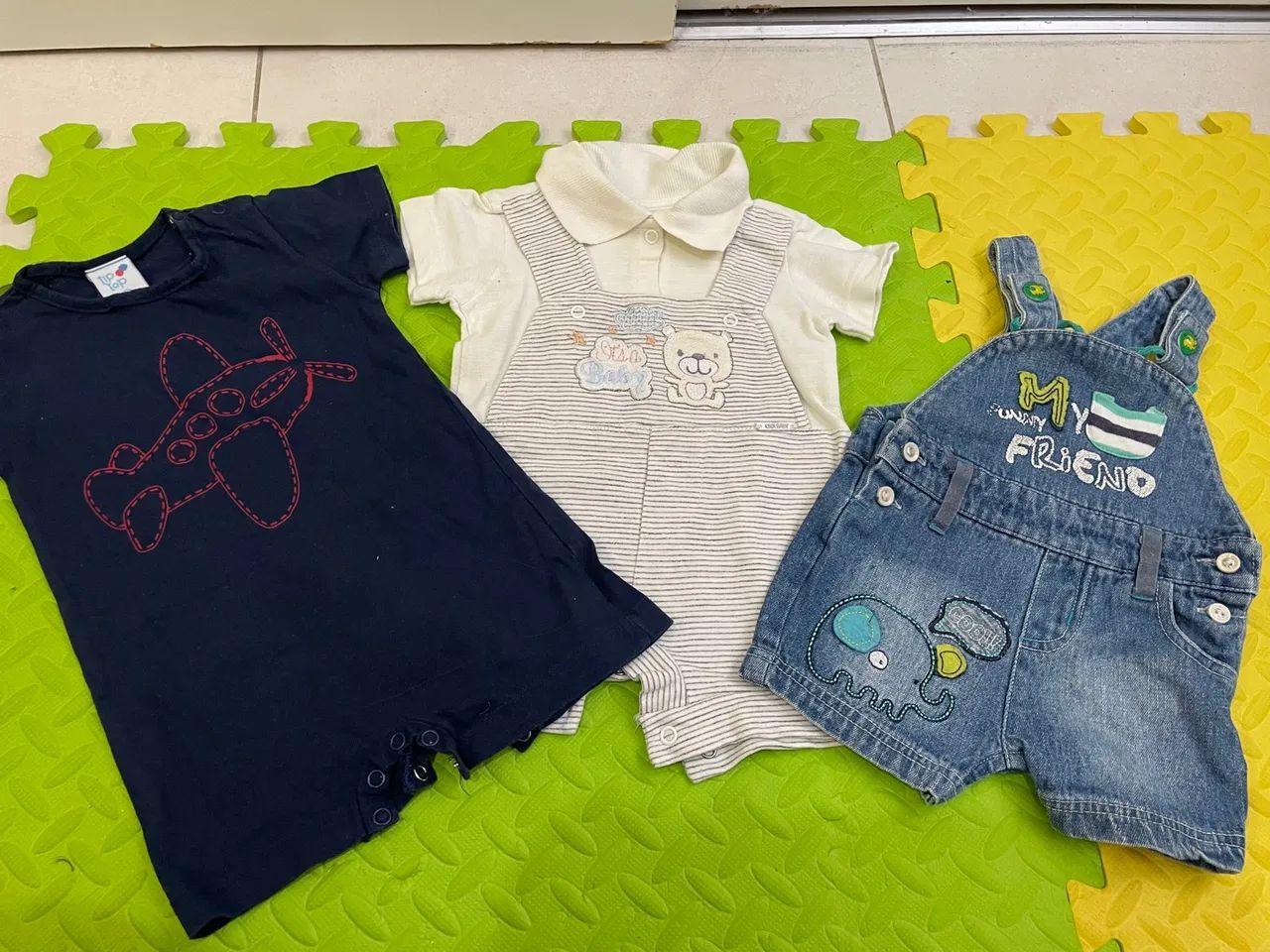 Lote de Macacões Infantis - 3 peças