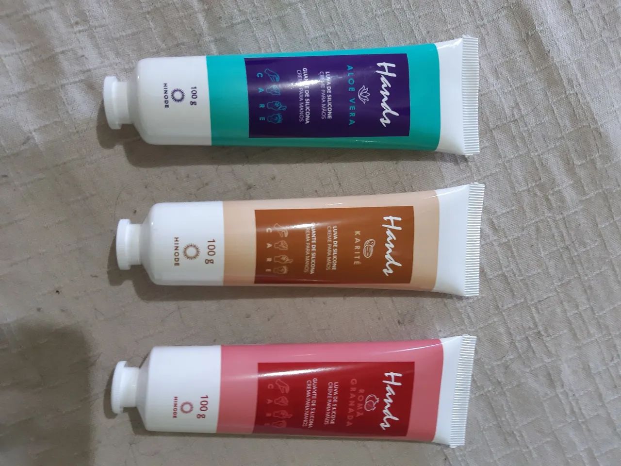 Três Luvas de Silicone Hands Hinode - Foto 4