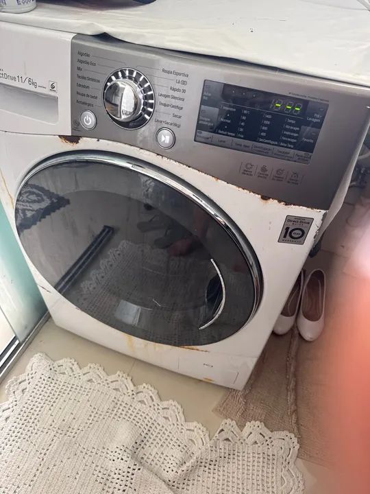 Máquina de Lavar LG 11kg - Direto Drive