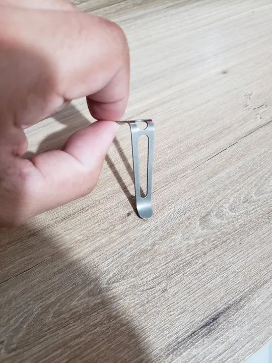 Clip de lanterna em titânio Prometheus - Foto 2