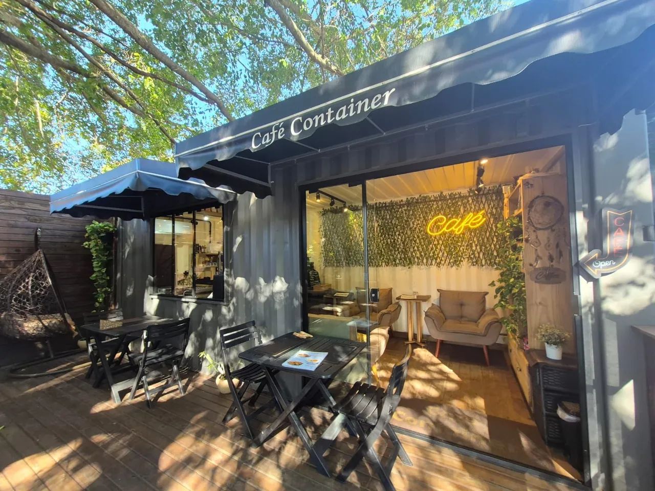 Container 64318756028161120