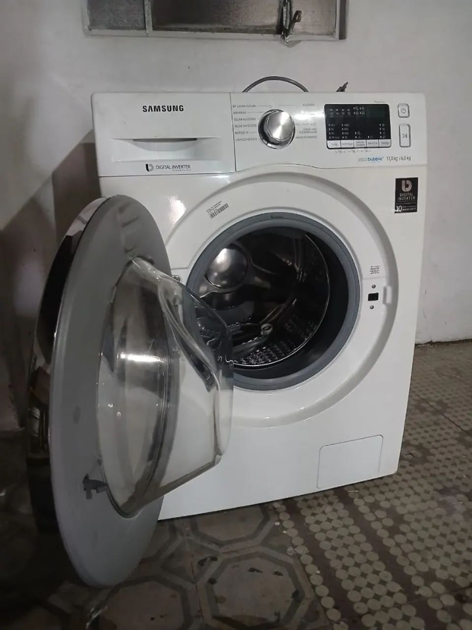 Máquina de lavar e secar 