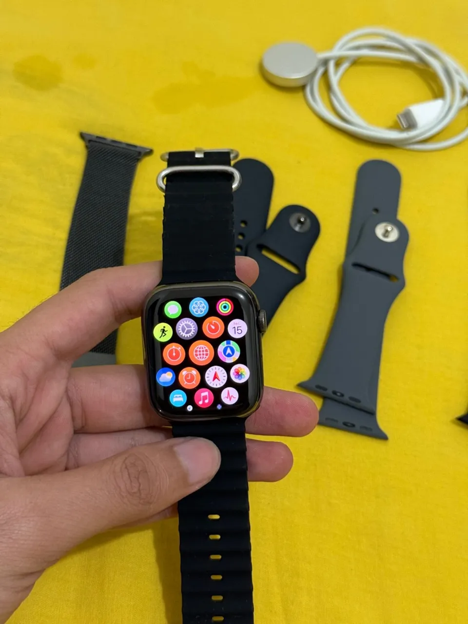 Apple Watch Series 8 45mm - Versão Aço inoxidável GPS+Cellular