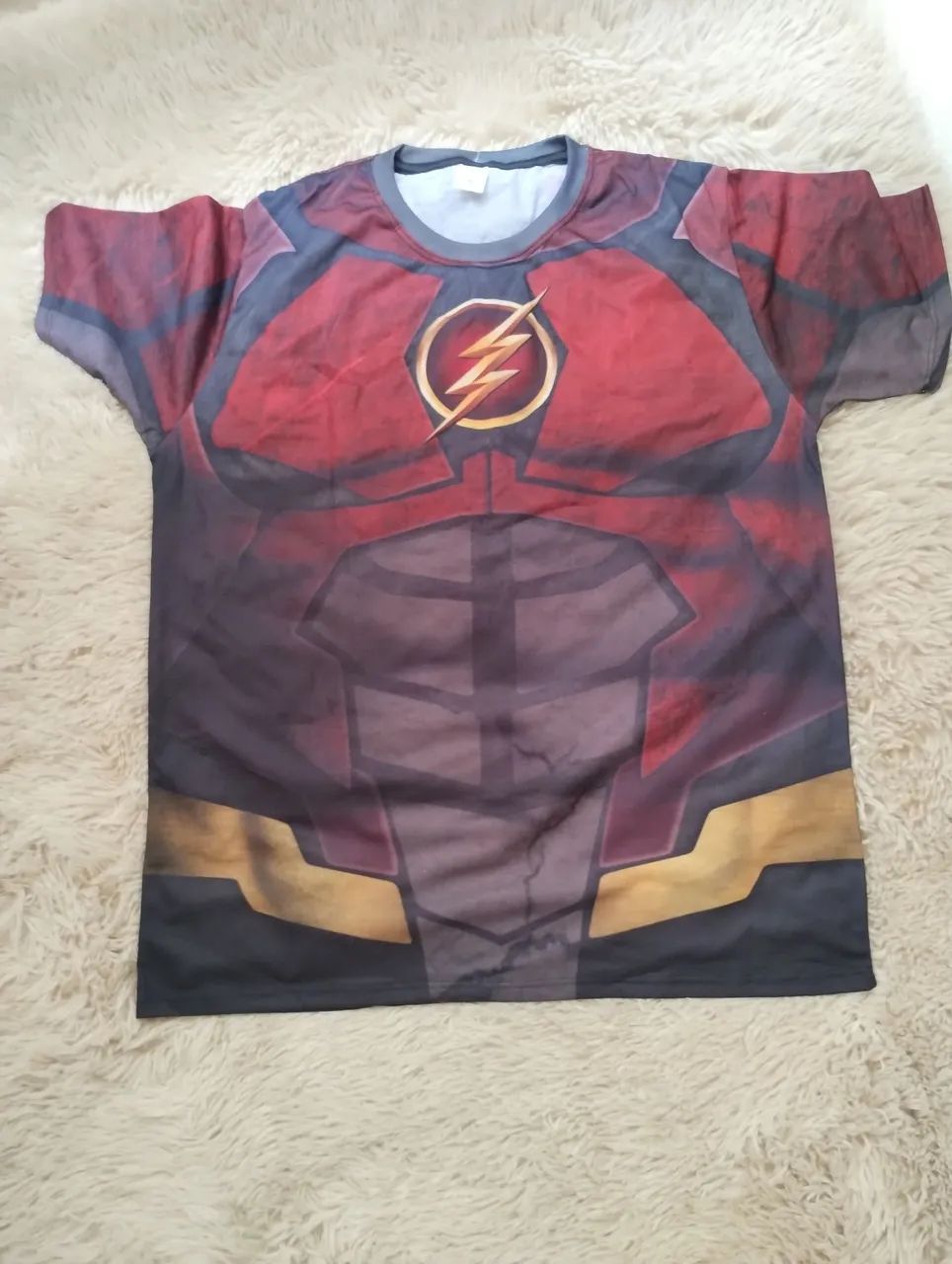 Camisa heróis e outras