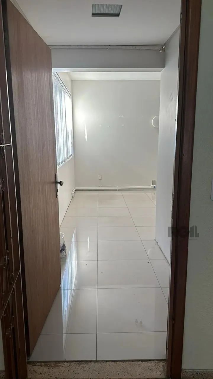 Excelente sala comercial à venda com 47,40m² no bairro Floresta . Elevador , Ótima localiz - Foto 5