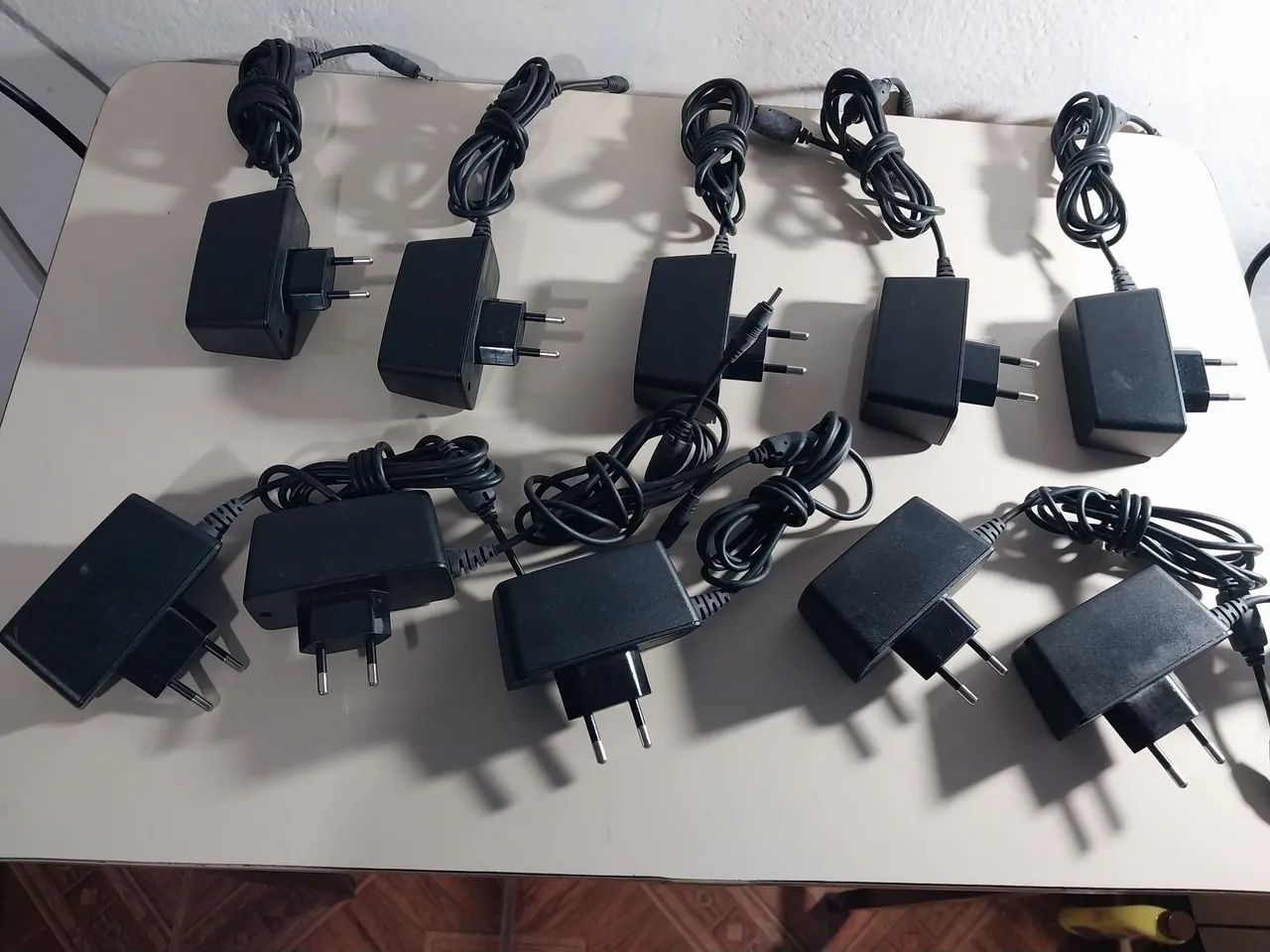 10 Fontes Carregadores 5V   2.2A bivolt para uso ou projetos