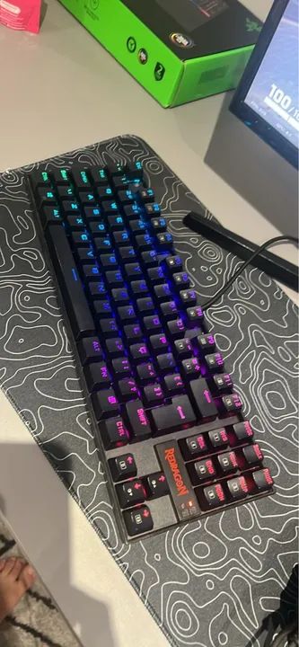 Vendo teclado reddragon kumara chroma tkl