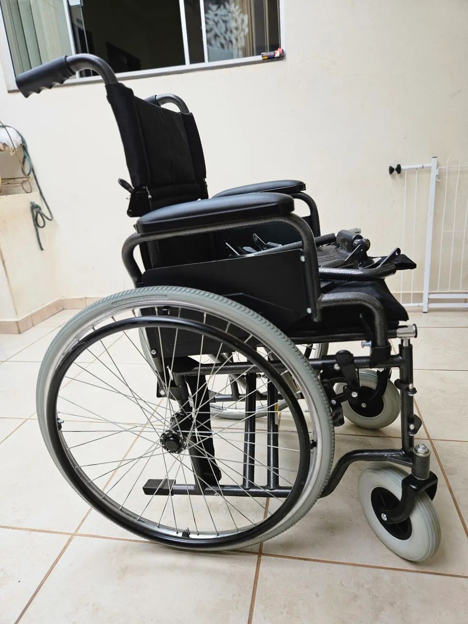 Cadeira de rodas dobrável - Foto 3