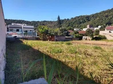 Terreno com 428mt2 no loteamento São Francisco