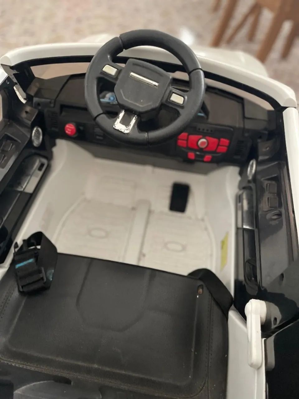 ? Carrinho Elétrico Infantil BMW Série 4 - Lunel Rover Kid Ride com Controle Remoto - Foto 3