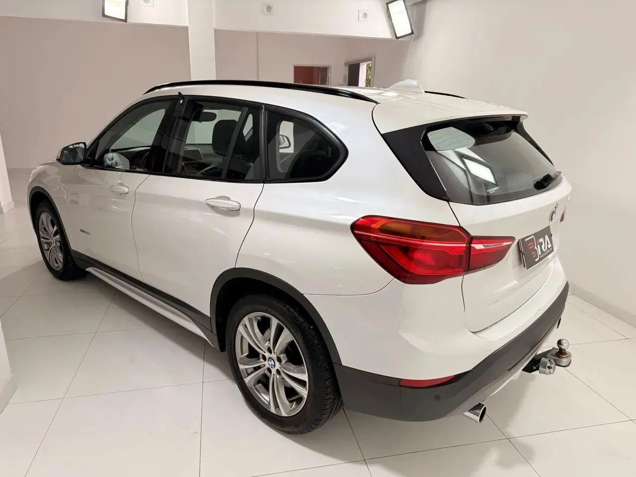 BMW X1 20i 2016 C/TETO AC TROCA E FINANCIO
