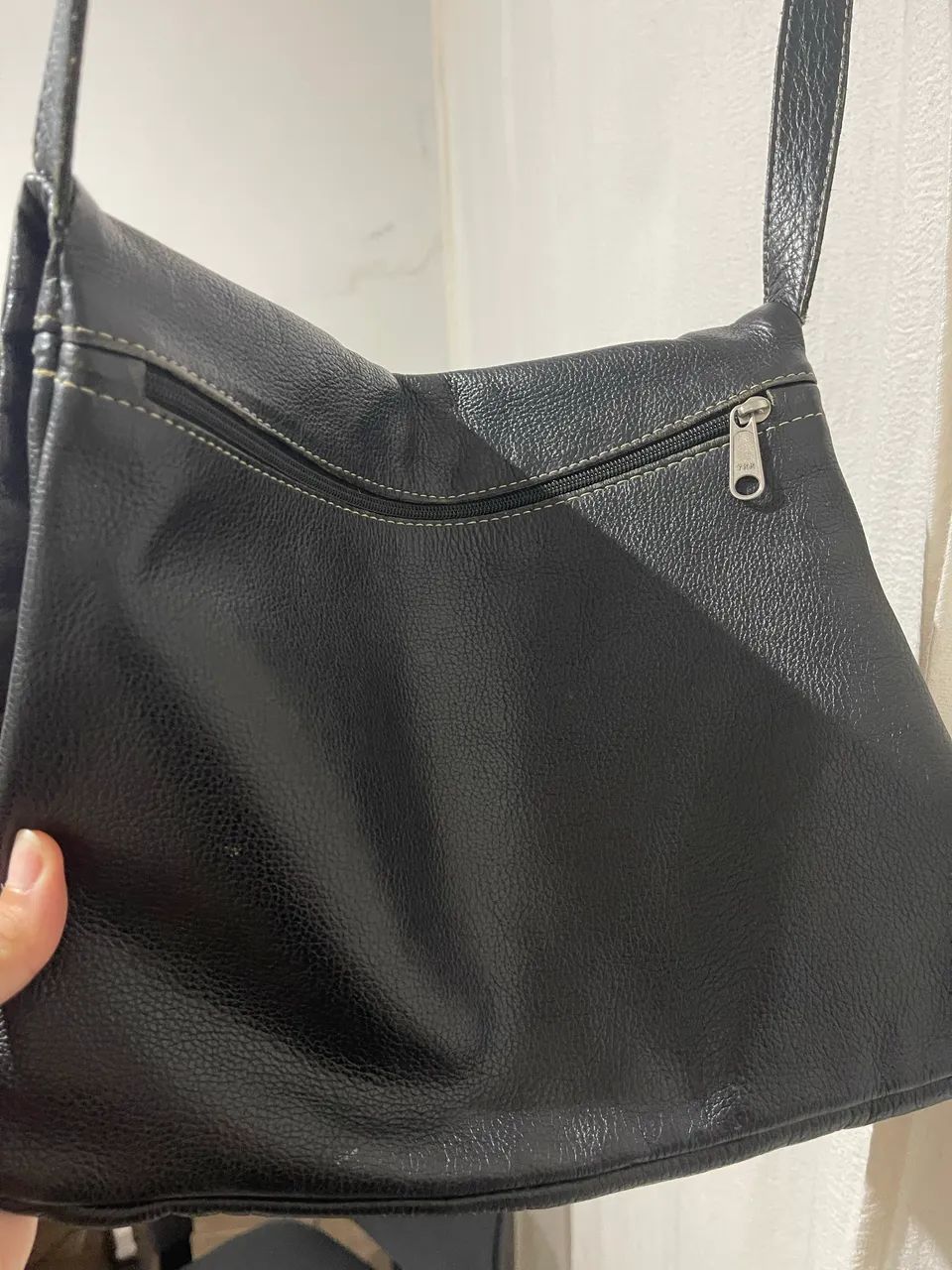 Bolsa preta de couro - Foto 4