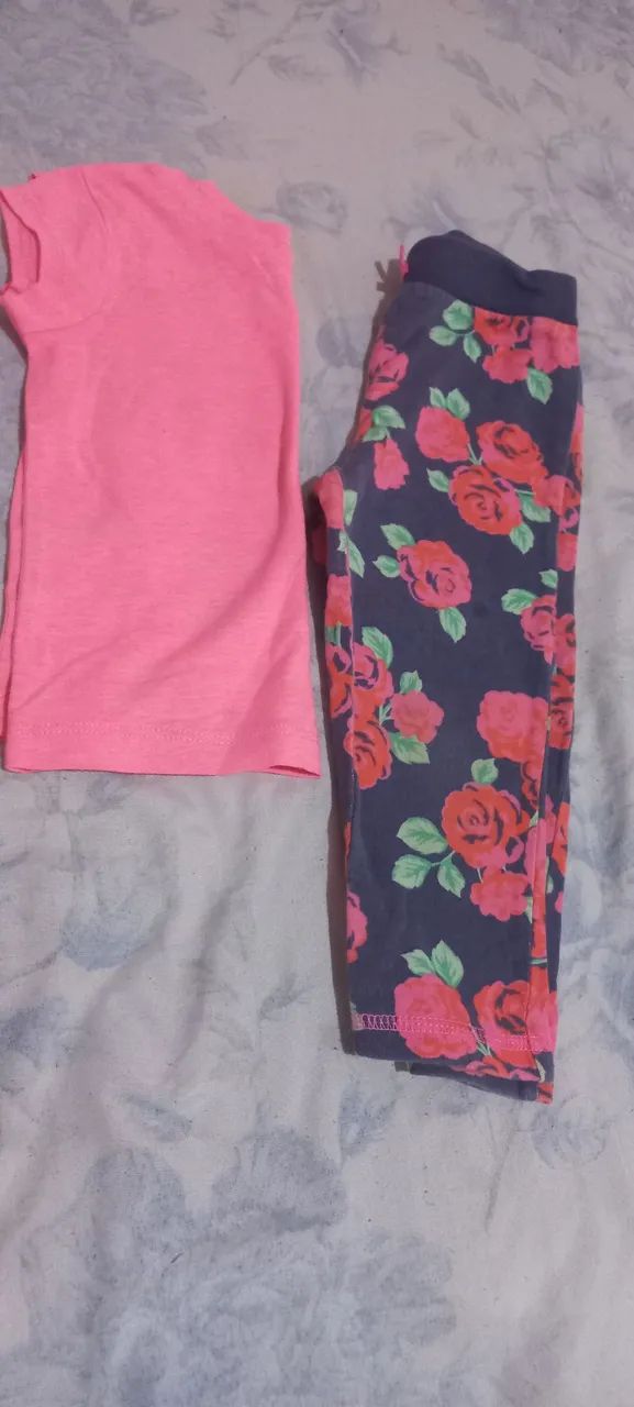 Roupas da cárter  tudo ótimo estado 