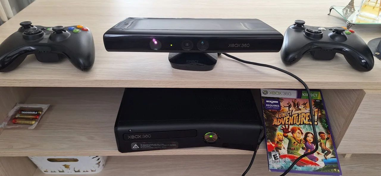 Xbox 360 Desbloqueado com Knect + HD 200gb + 45 jogos