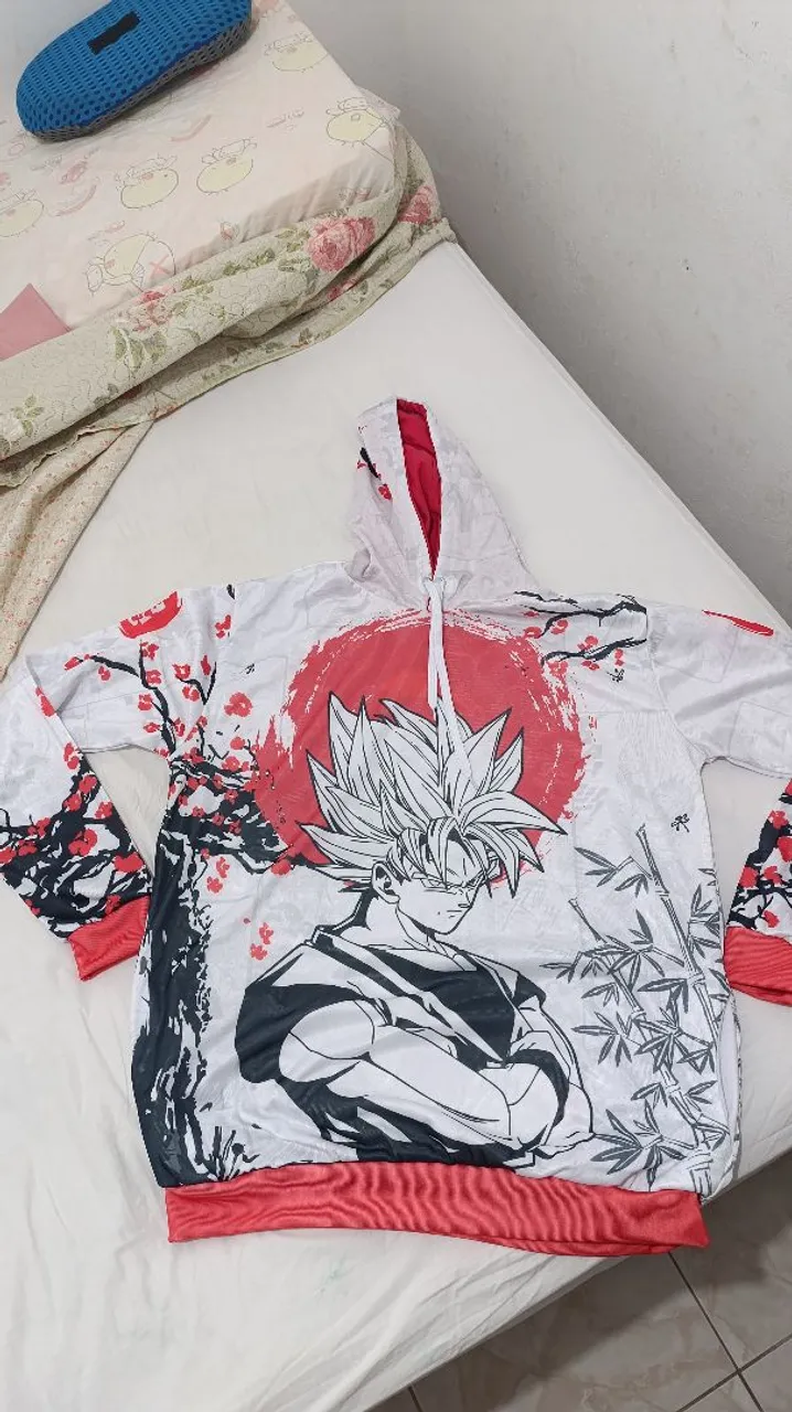 Camiseta de manga comprida com estampa do Goku