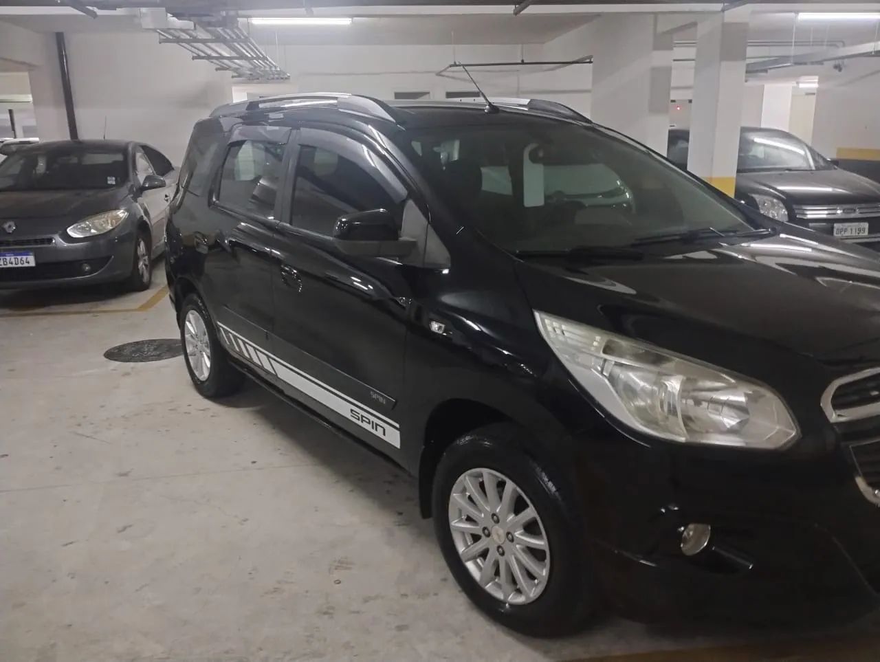 Chevrolet Spin 2013 LT 1.8 - Completa, ótimo estado!