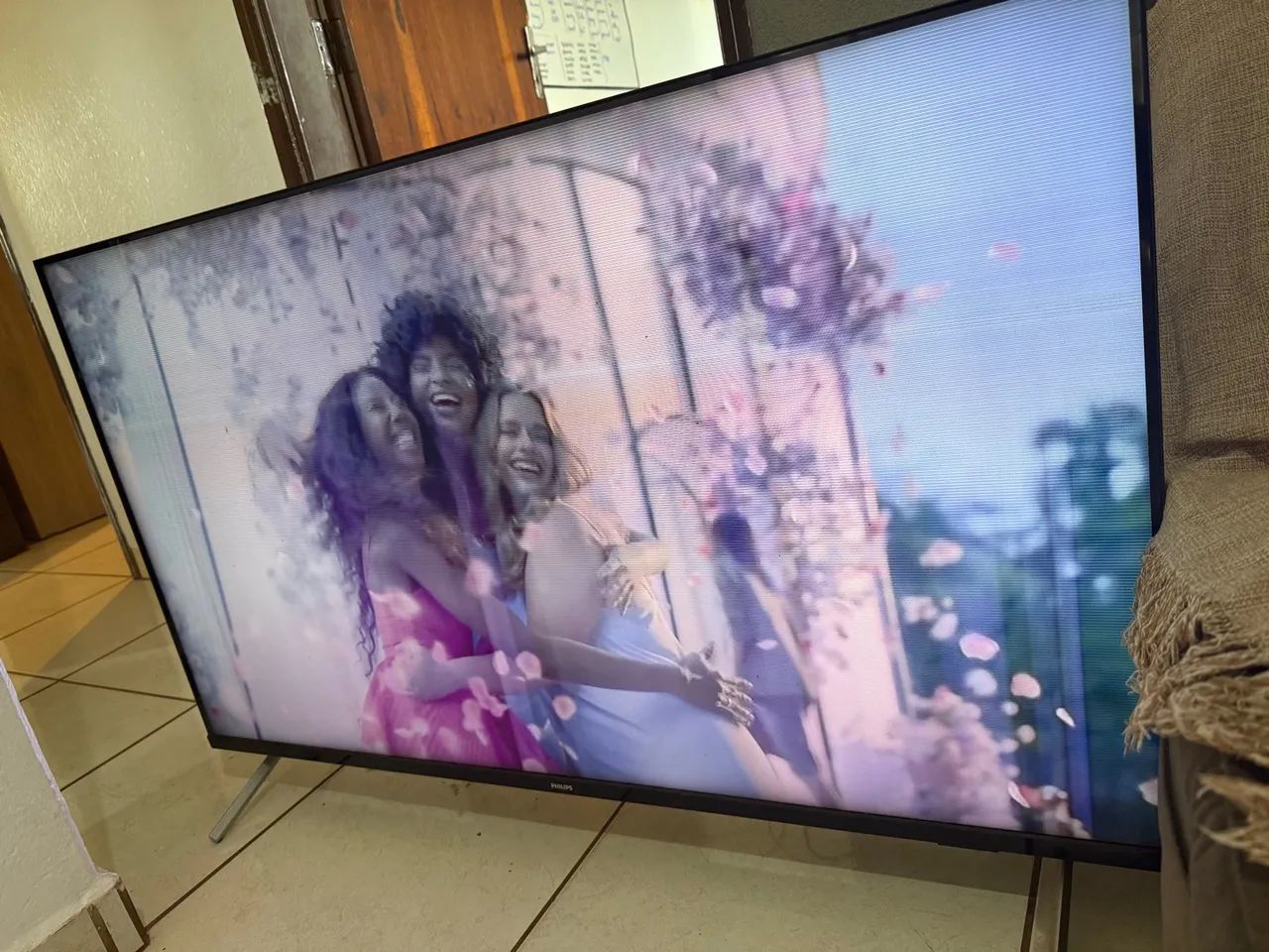 TV Philips Smart 4K HDR - Foto 2