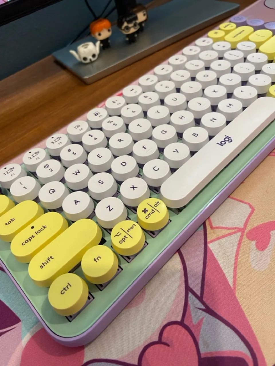 Teclado Mecânico Logitech Retro Pop Keys
