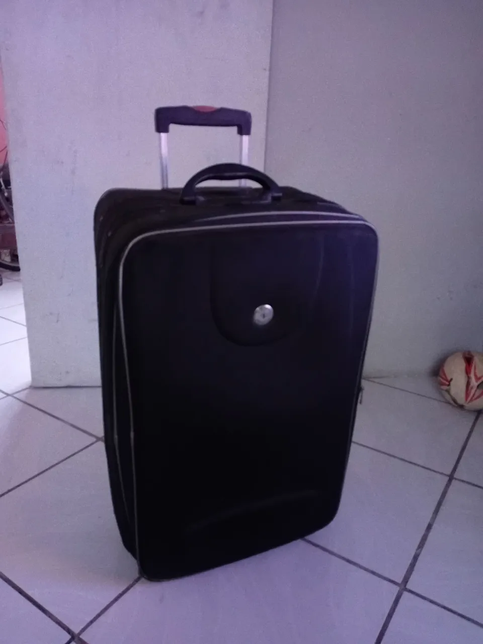 Mala de Viagem Preta com Rodinhas