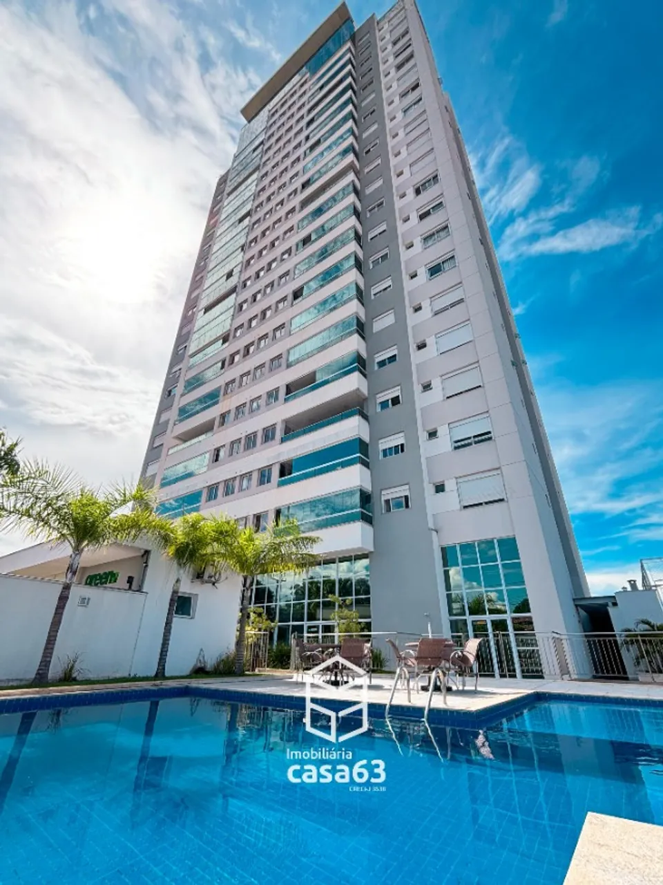 Apartamento 03 suítes plenas + closet e móveis planejados na Qd 207 sul