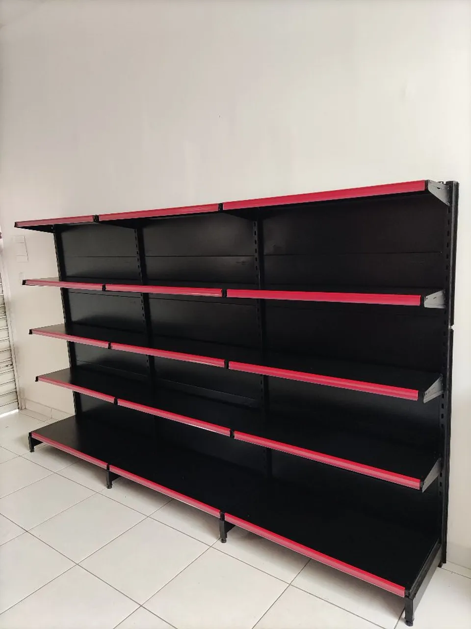 Prateleiras de Aço para Lojas e Comércios