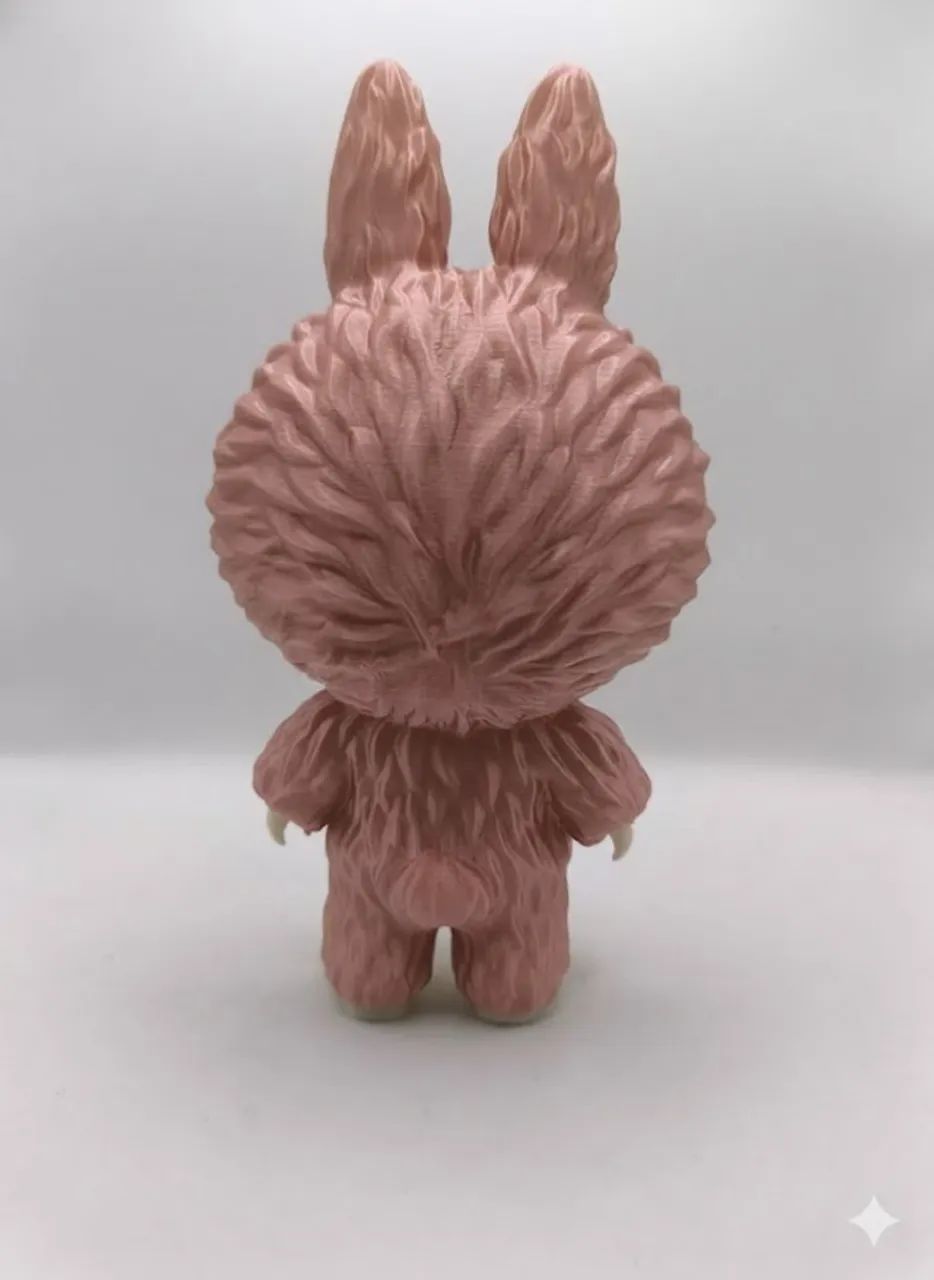 Boneco Labubu Rosê Gold - Decoração e Colecionador - Foto 2