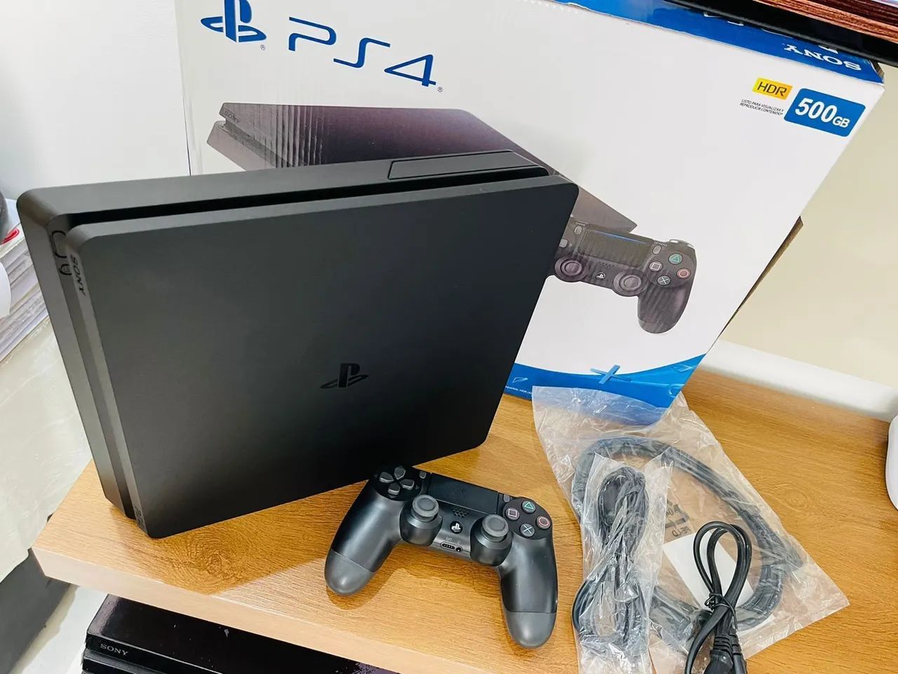 VENDO ou TROCO PlayStation 4 slim 500gb, completo com jogos, aceito cartão <br><br> - Foto 2