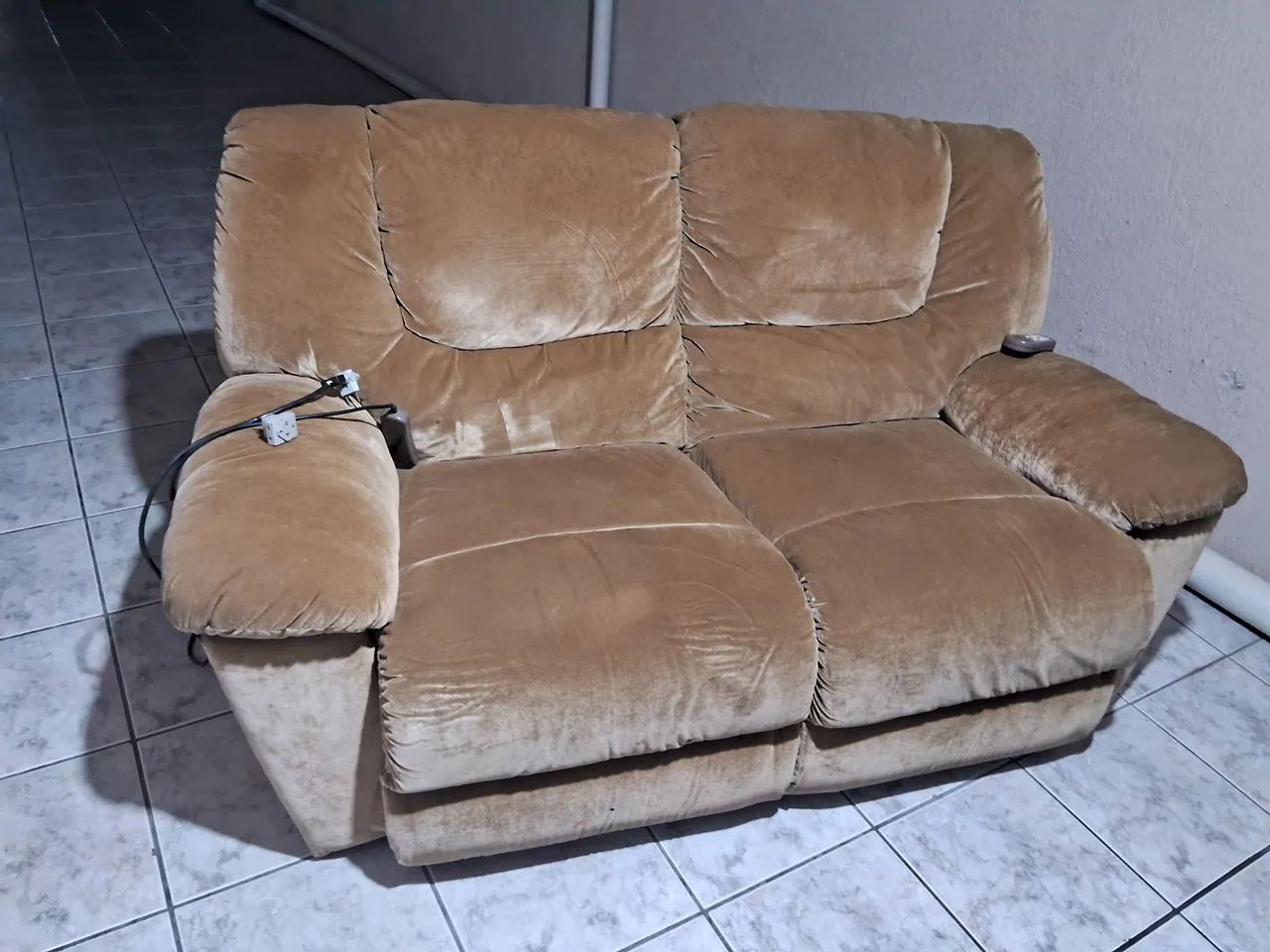 Electronic Sofa64717834419971120