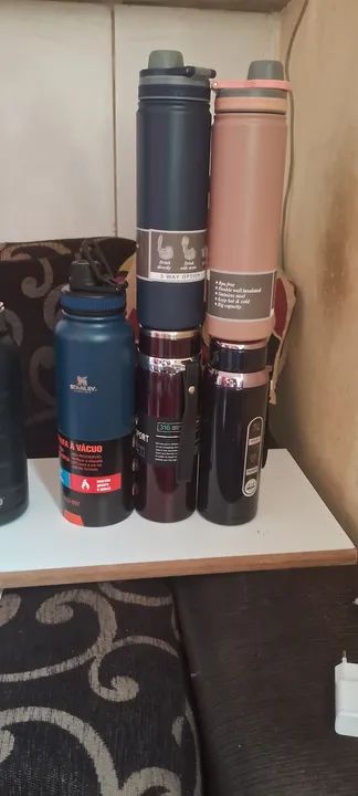 Garrafas Promoção preço único só 50.reais  - Foto 2