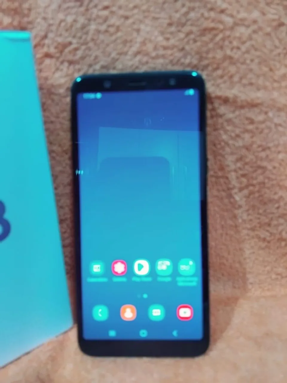 Vendo Samsung J 8