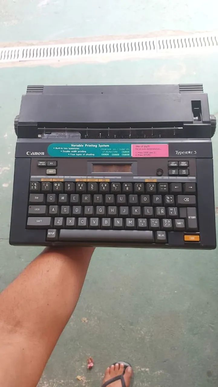 Maquina de escrever elétrica Canon64606987314178120