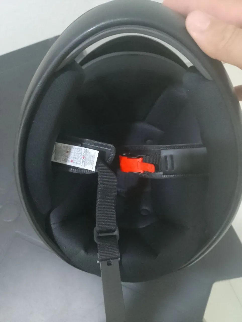 Capacete de Moto - Preto com Vermelho - Foto 2
