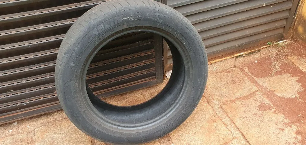 Vendo 4 pneus 205/55 R16 Michelin