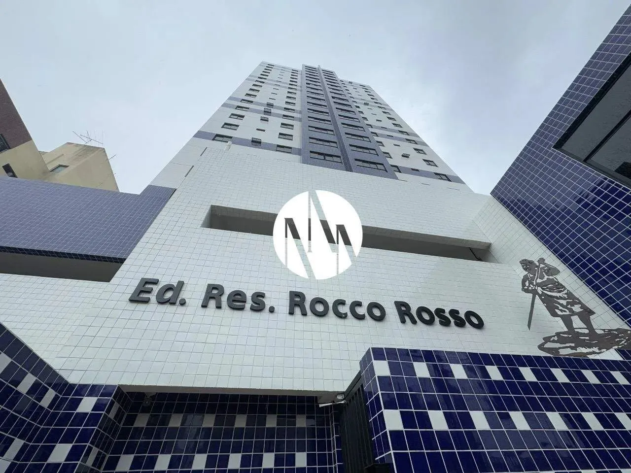 Apartamento 94m2, 3 suítes para locação no Edifício Residencial Rocco Rosso em Barro Verme