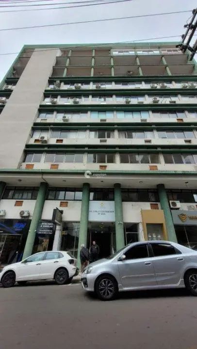 Sala Comercial no Prédio da CACISM - Localização Privilegiada