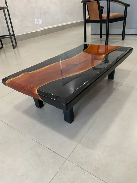 Mesa de Centro em Madeira e Resina Epóxi - Foto 4