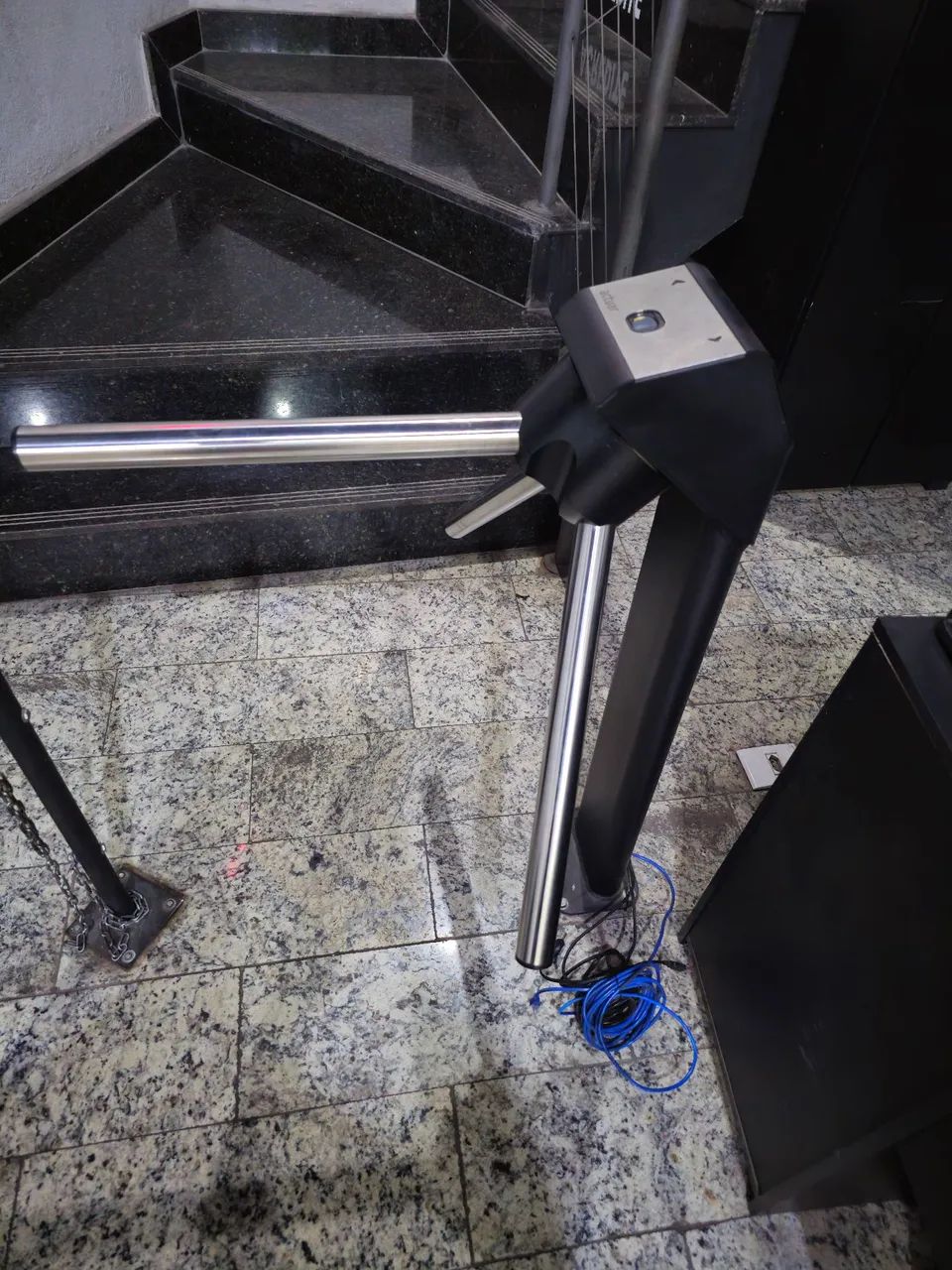 Vendo Catraca com biometria para academia/studio/box