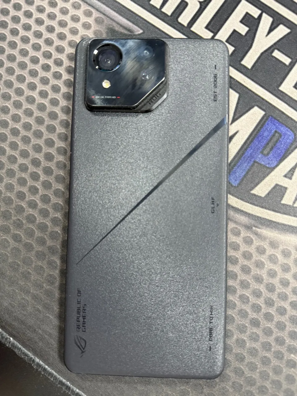 ROG PHONE 8 PRO