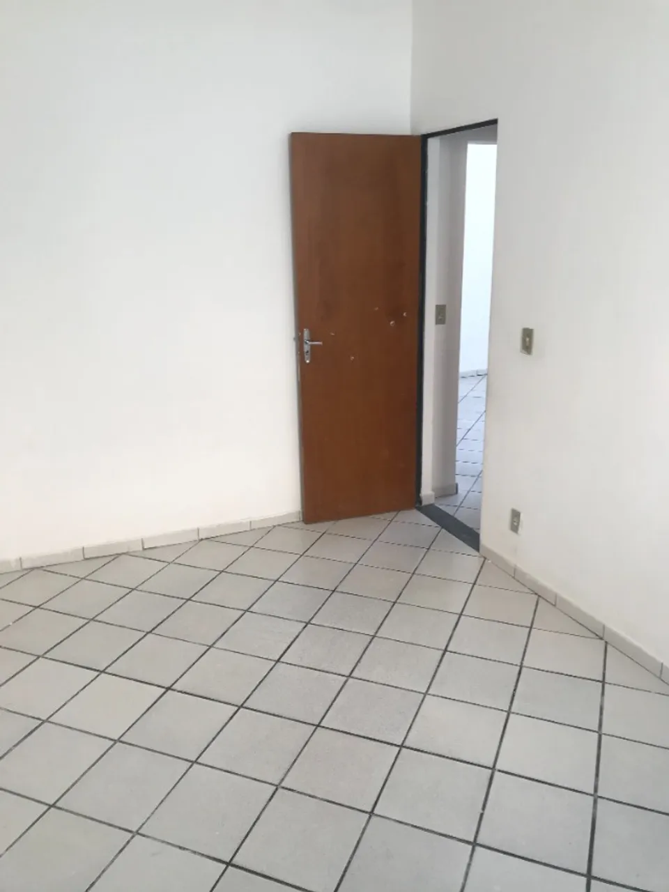 Apartamento 02 Quartos, 01 Vaga - Floramar